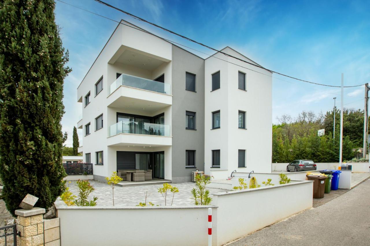 Apartment Muzini Malinska Εξωτερικό φωτογραφία