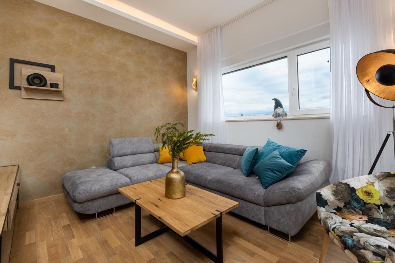 Apartment Muzini Malinska Εξωτερικό φωτογραφία